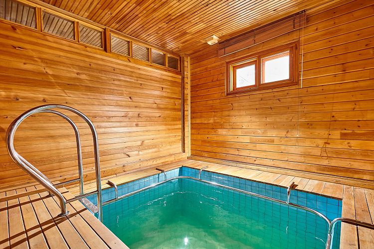 Finnish Sauna with Pool